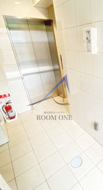 ＣＯＭＦＯＲＴ　Ａ　砂町水辺公園のその他共用部分|エレベーターです。