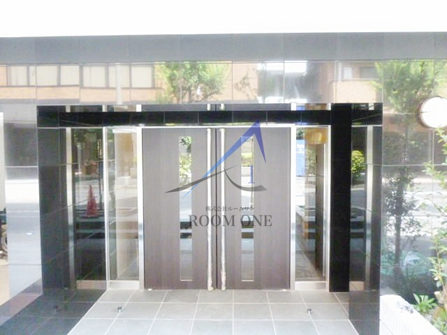 ライジングプレイス両国三番館のエントランス|エントランスです。