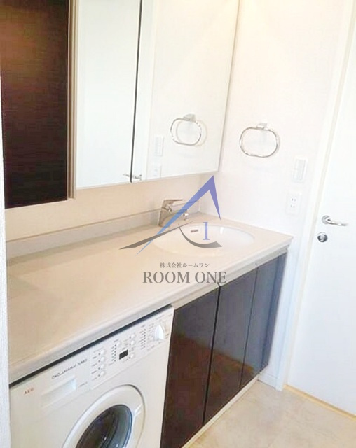 ニューシティアパートメンツ芝公園の洗面所|洗面台です。