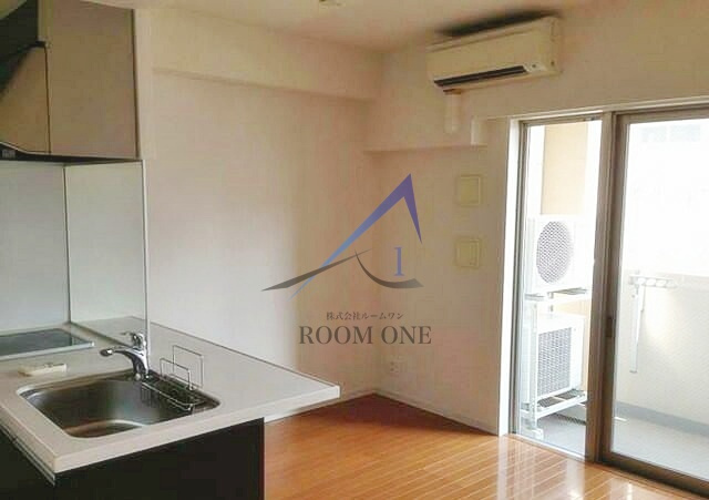 ニューシティアパートメンツ芝公園の居間・リビング|洋室のお部屋です。