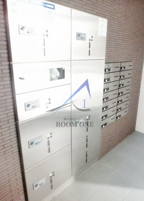 カーサ　グランデ			のその他共用部分|宅配ボックスです。