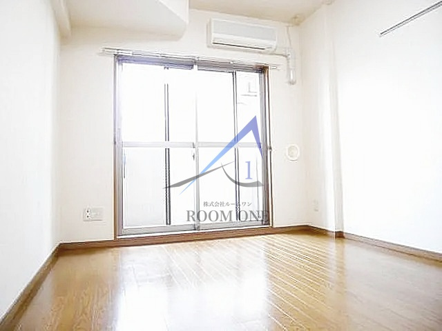 サンテミリオンお茶の水の居間・リビング|洋室のお部屋です。