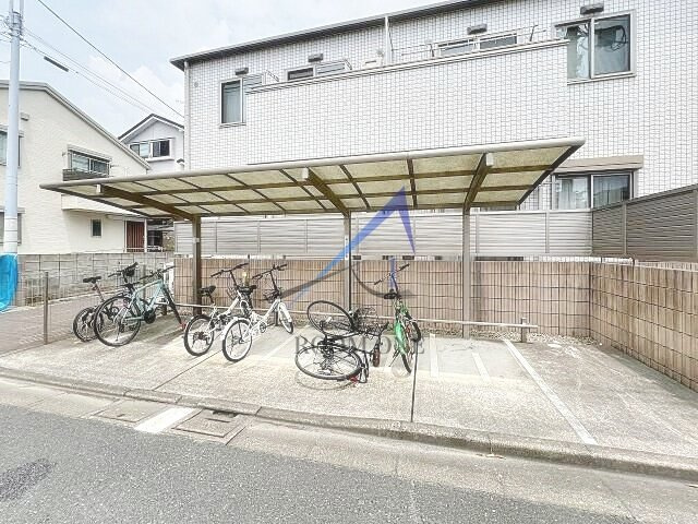 ウィステリア篠崎のその他共用部分|駐輪場です。