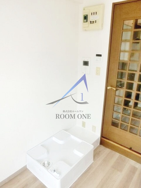 ライオンズステーションプラザ大島の設備|洗濯機置き場です。