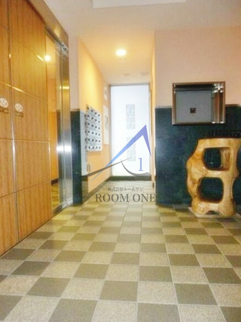 ＲＡＤＩＡＮＴ　ＩＷＡＩＤＡのエントランス|エントランスです。