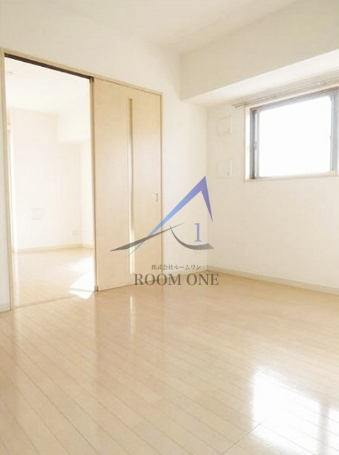 ＲＡＤＩＡＮＴ　ＩＷＡＩＤＡの内装