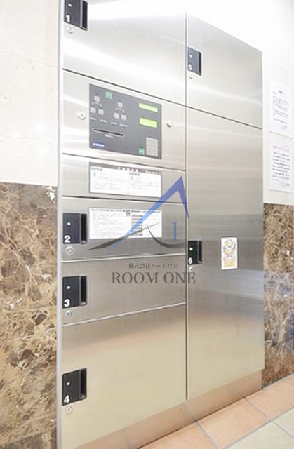 スカイコート門前仲町のその他共用部分|宅配ボックスです。