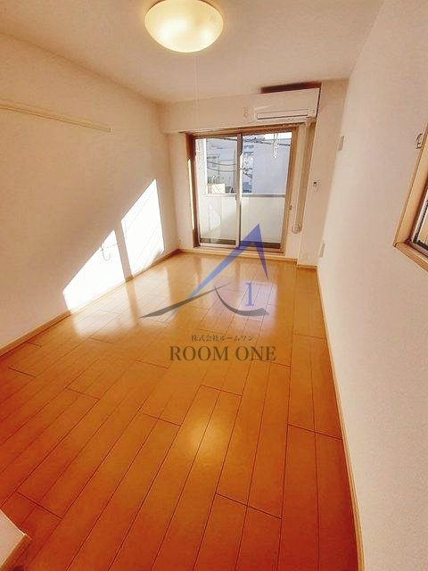 グリシーヌの居間・リビング|洋室のお部屋です。