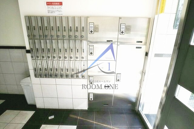 ル・リオン両国のその他共用部分|宅配ボックスです。