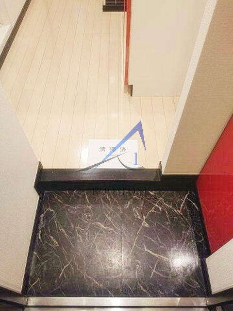 ル・リオン両国の玄関|玄関です。