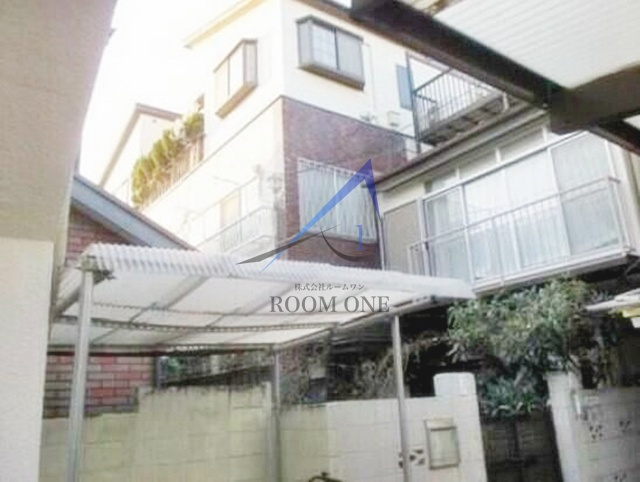 ブラウンハウス