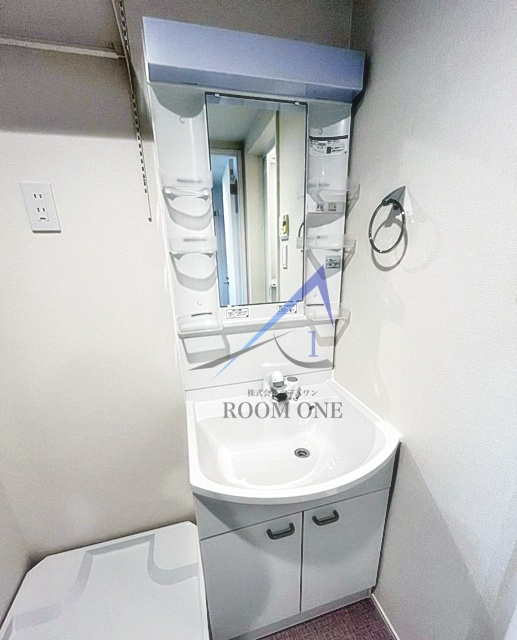 ｆｏｒｅｔ　ｂｌｅｕｅの洗面所|洗面台です。