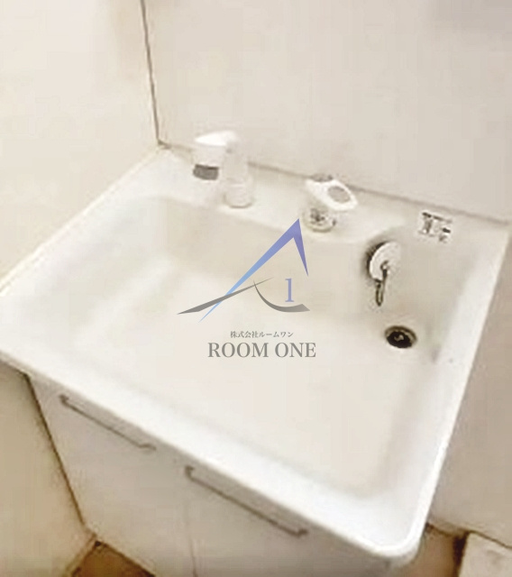 ディアコート東長崎の洗面所|洗面台です。