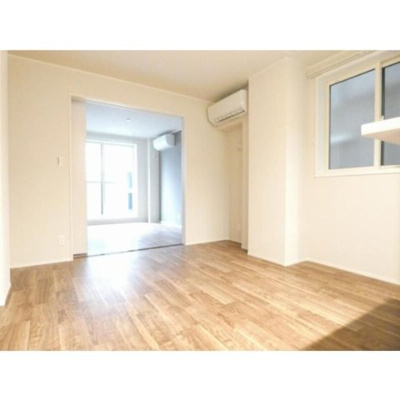 【居間・リビング】 | S5 BLDG | 洋室