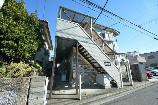 ヴィラフローラの外観