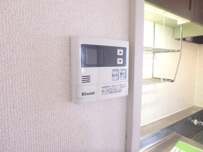 【別室参考写真】給湯器パネルです