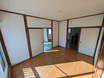 明るい印象のお部屋です