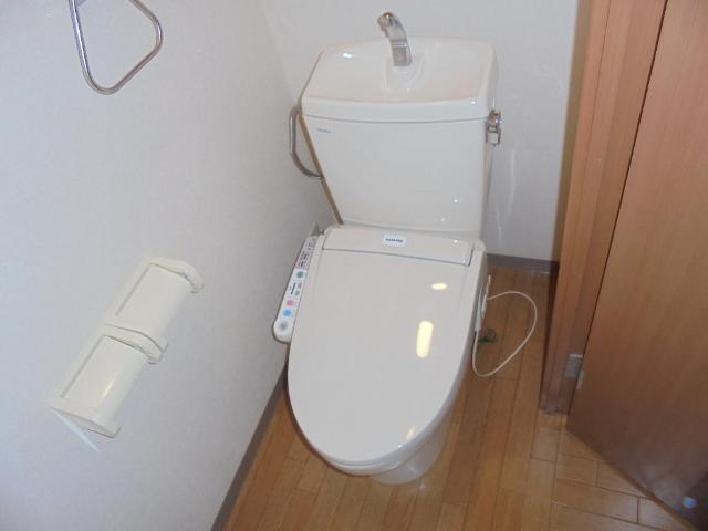 グランアシューレのトイレ|温水洗浄便座