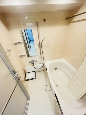 THE MAYFAIRの浴室