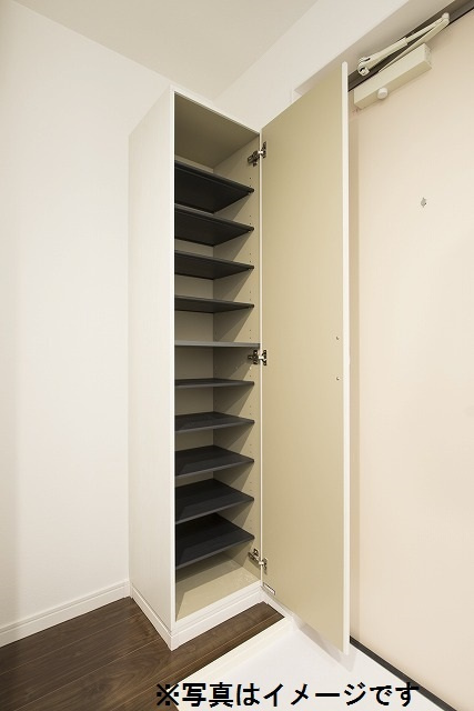 アミカルルーチェ南川の玄関