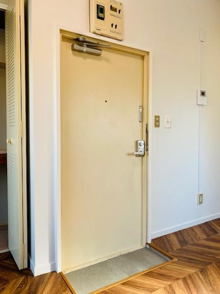 ハウスチェリー上馬の玄関