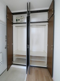 【内装】 | サーラ白金