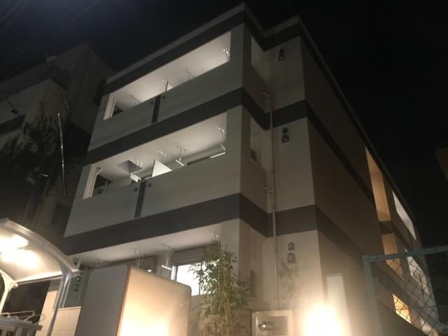 レアリゼ～Realiser～の外観|外観写真（夜）