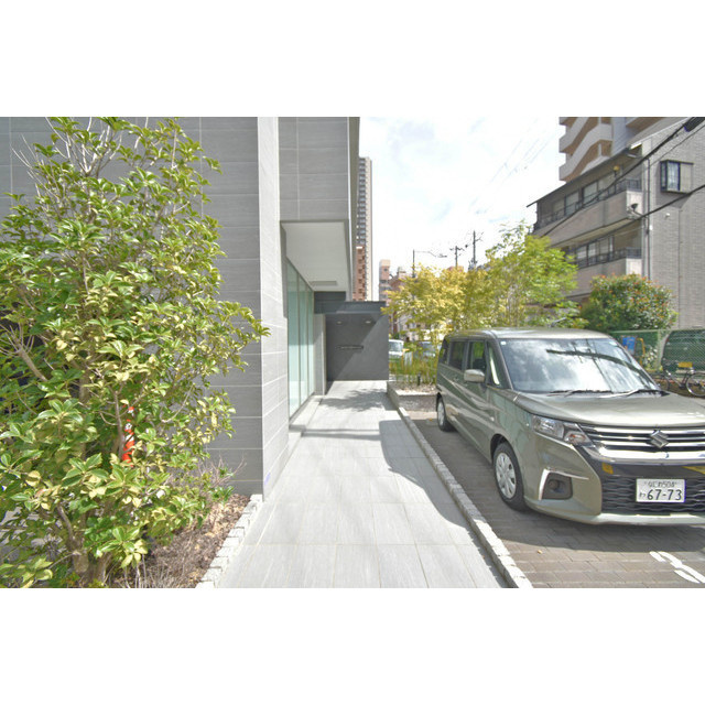 ジオエント福島野田のエントランス