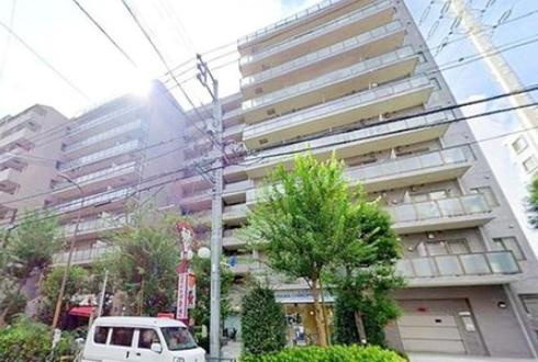 【外観】 | 三軒茶屋シティハウス | 日が当たり、あたたかながらもスタイリッシュなたたずまいです！