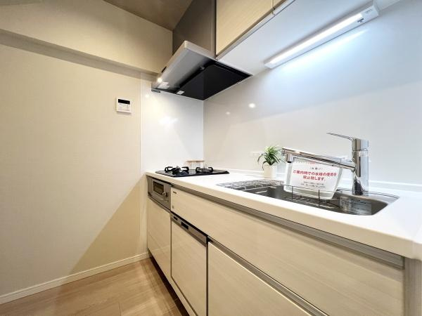 【キッチン】 | ライオンズマンション上野毛第二 | キッチン収納が豊富で調理器具がたくさんあってもスッキリ片付きます