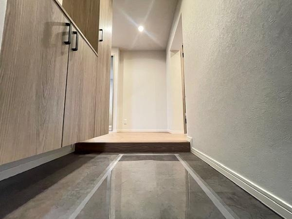 【玄関】 | リバーサイドともぶち第一住宅14号棟