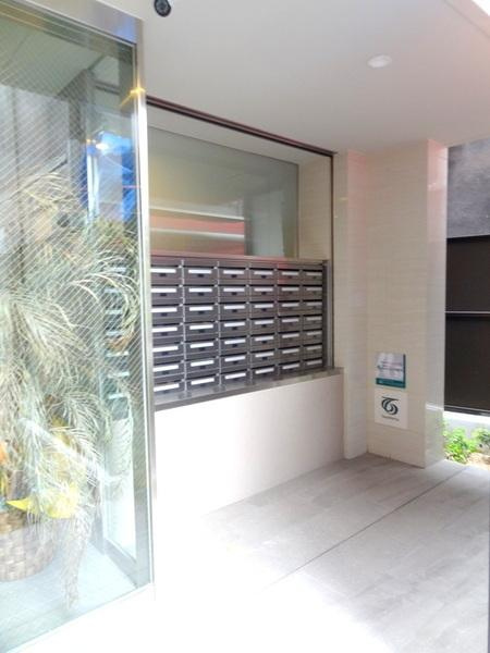 コージー千島のエントランス|★集合ポスト★