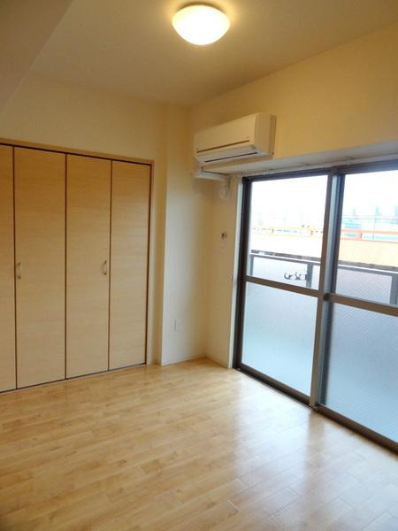 コージー千島の寝室|★綺麗な洋室です★