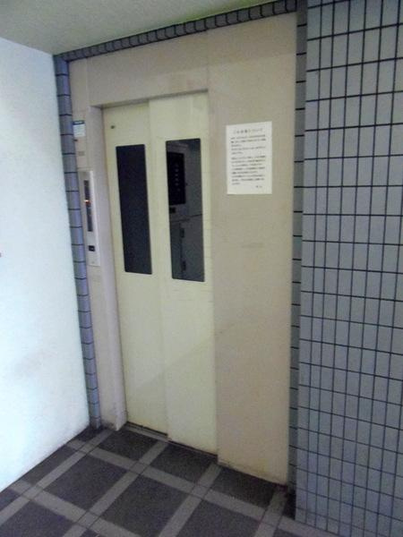 トカシキマンション２のエントランス|★エレベーター完備★