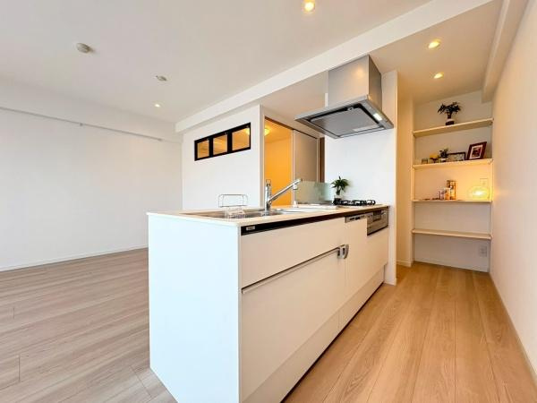 グランシティ湘南海岸マリーナジュスクエアのキッチン