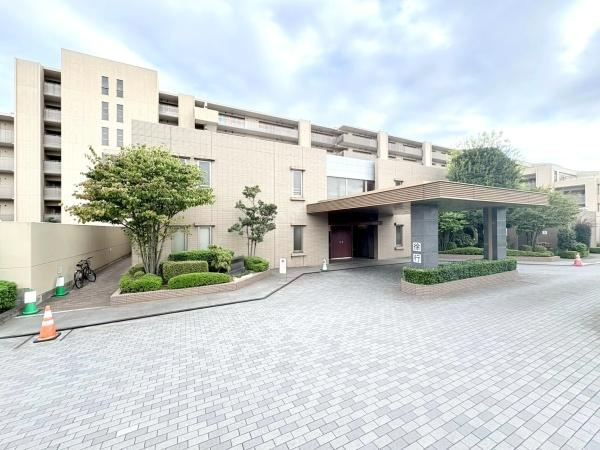 コスモ瀬谷パークサイドステージの外観