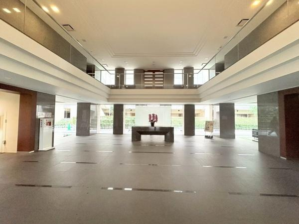 コスモ瀬谷パークサイドステージのエントランス