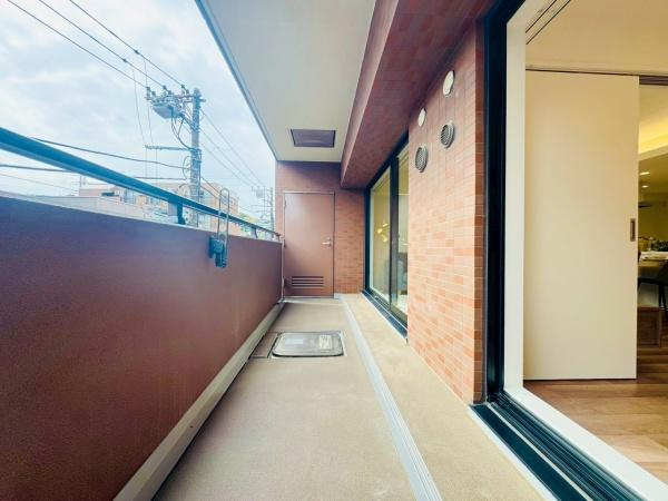 コスモ星川パークステージのバルコニー