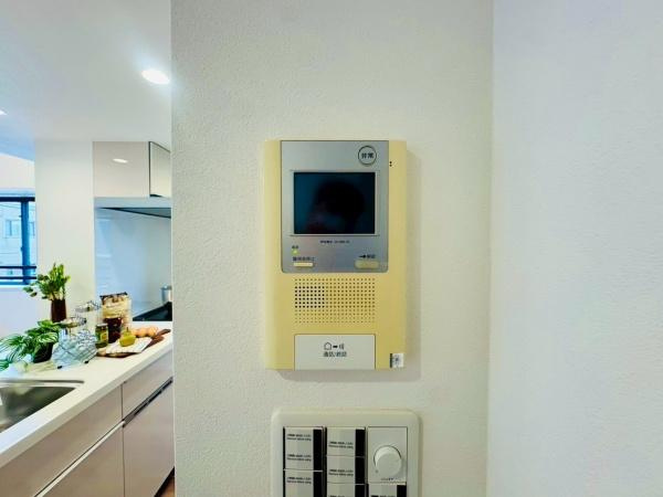 コスモ星川パークステージの居間・リビング