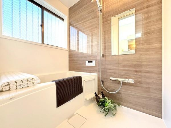 横浜市旭区上白根町の中古一戸建の浴室
