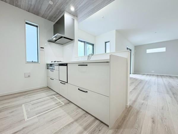 横須賀市鴨居３丁目の新築一戸建のキッチン