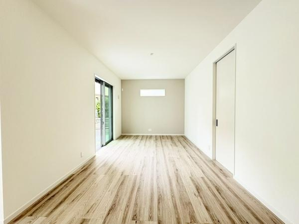 横須賀市鴨居３丁目の新築一戸建の居間・リビング