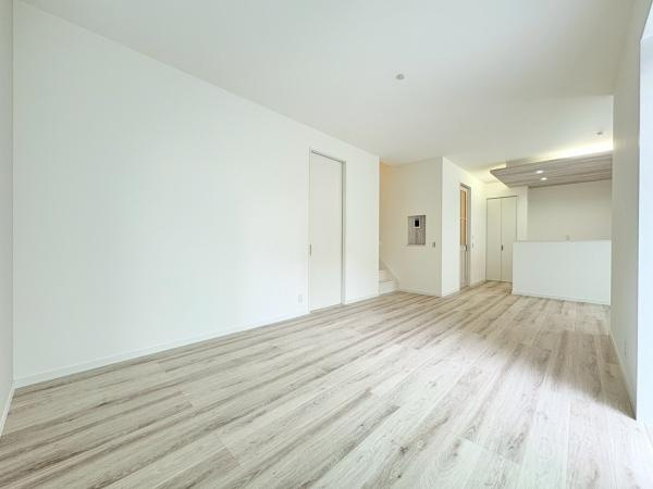 横須賀市鴨居３丁目の新築一戸建の洋室