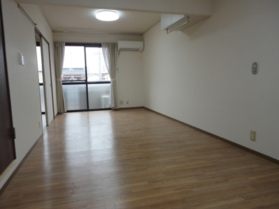 【居間・リビング】 | ファミール