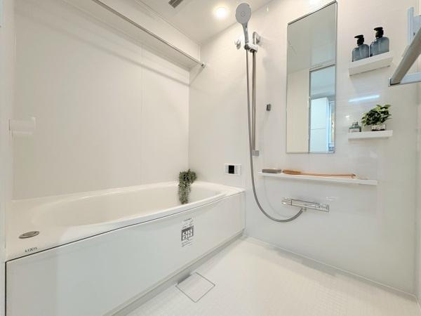 コスモ横浜和田町ヒルズの浴室