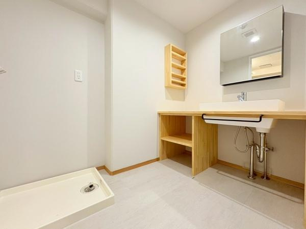 ライオンズマンション湘南秋谷の独立洗面台|洗面室です。