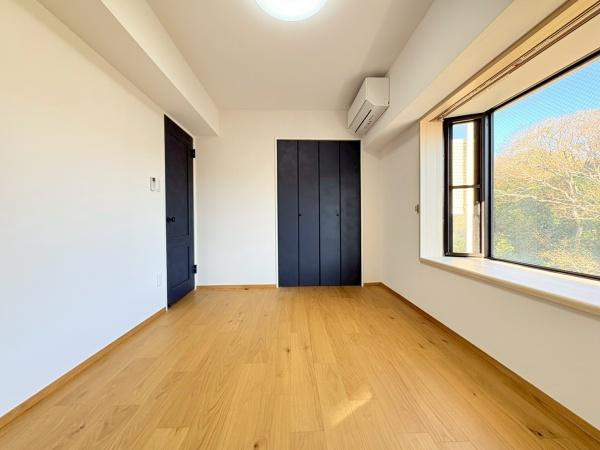 ライオンズマンション湘南秋谷の寝室|たっぷり収納でスッキリ生活