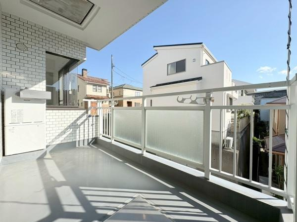 ガーデンハイツ鎌倉玉縄のバルコニー|陽当たり良好のバルコニー・お布団も・お洗濯も沢山干せます。