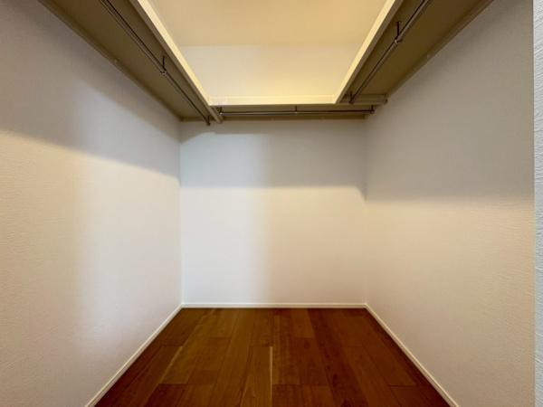 鎌倉市浄明寺４丁目の新築一戸建の収納|ウォークインクローゼットの豊富な収納力も魅力的の一つですね。