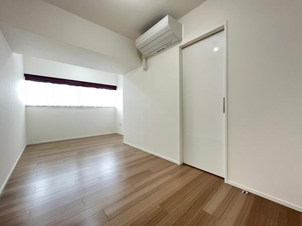 クリオレジダンス横濱ベイサイドの洋室|ご両親様が泊りに来られたときの、お部屋として使えるので安心ですね。